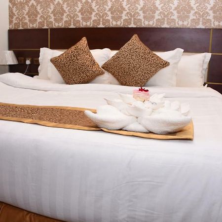 Pearl Palace Hotel Suits 麦地那 外观 照片