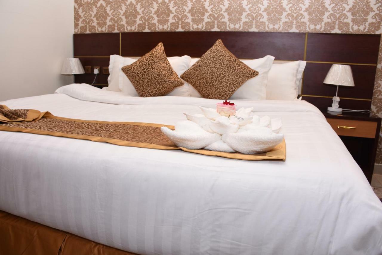 Pearl Palace Hotel Suits 麦地那 外观 照片