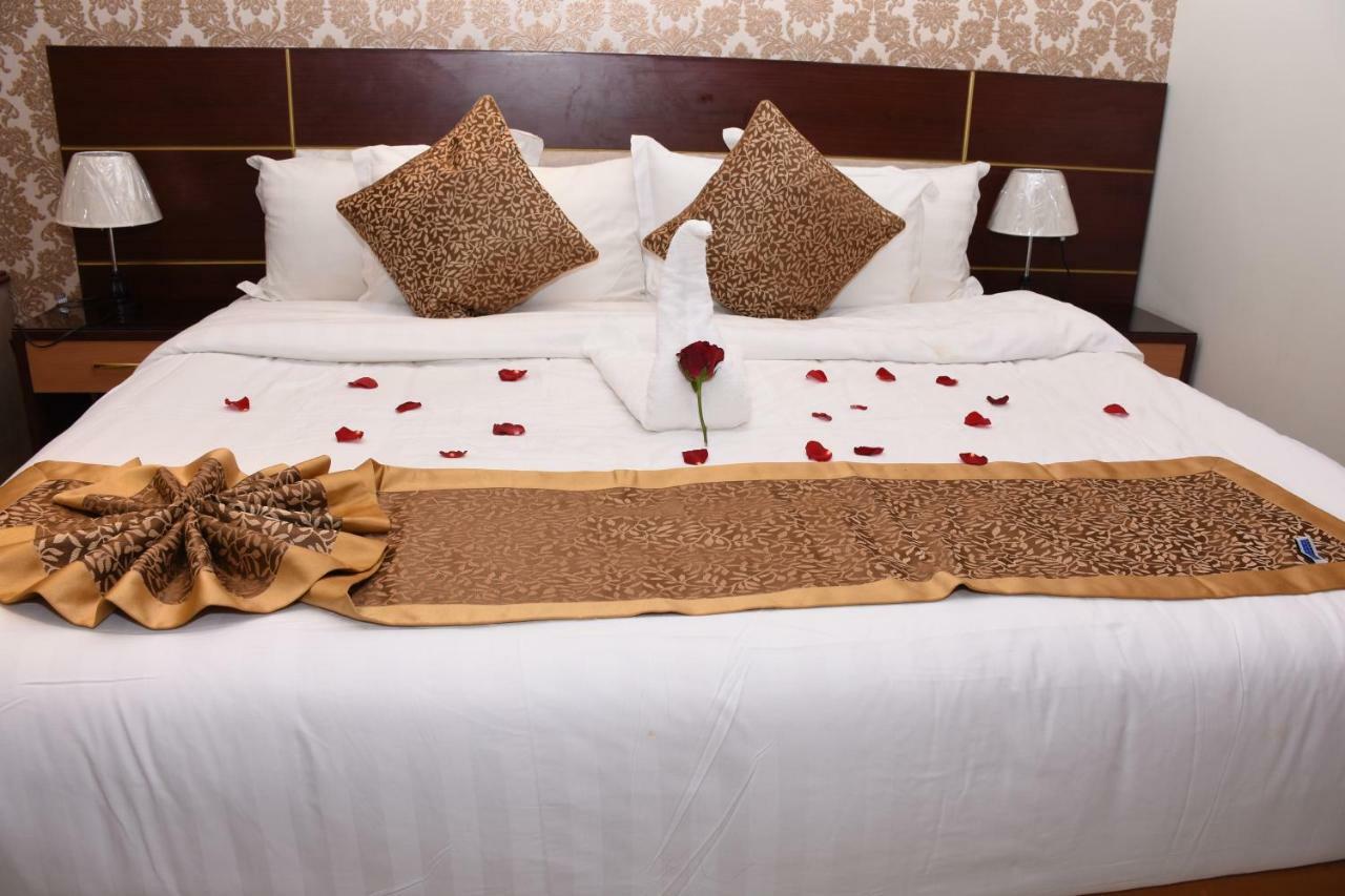 Pearl Palace Hotel Suits 麦地那 外观 照片