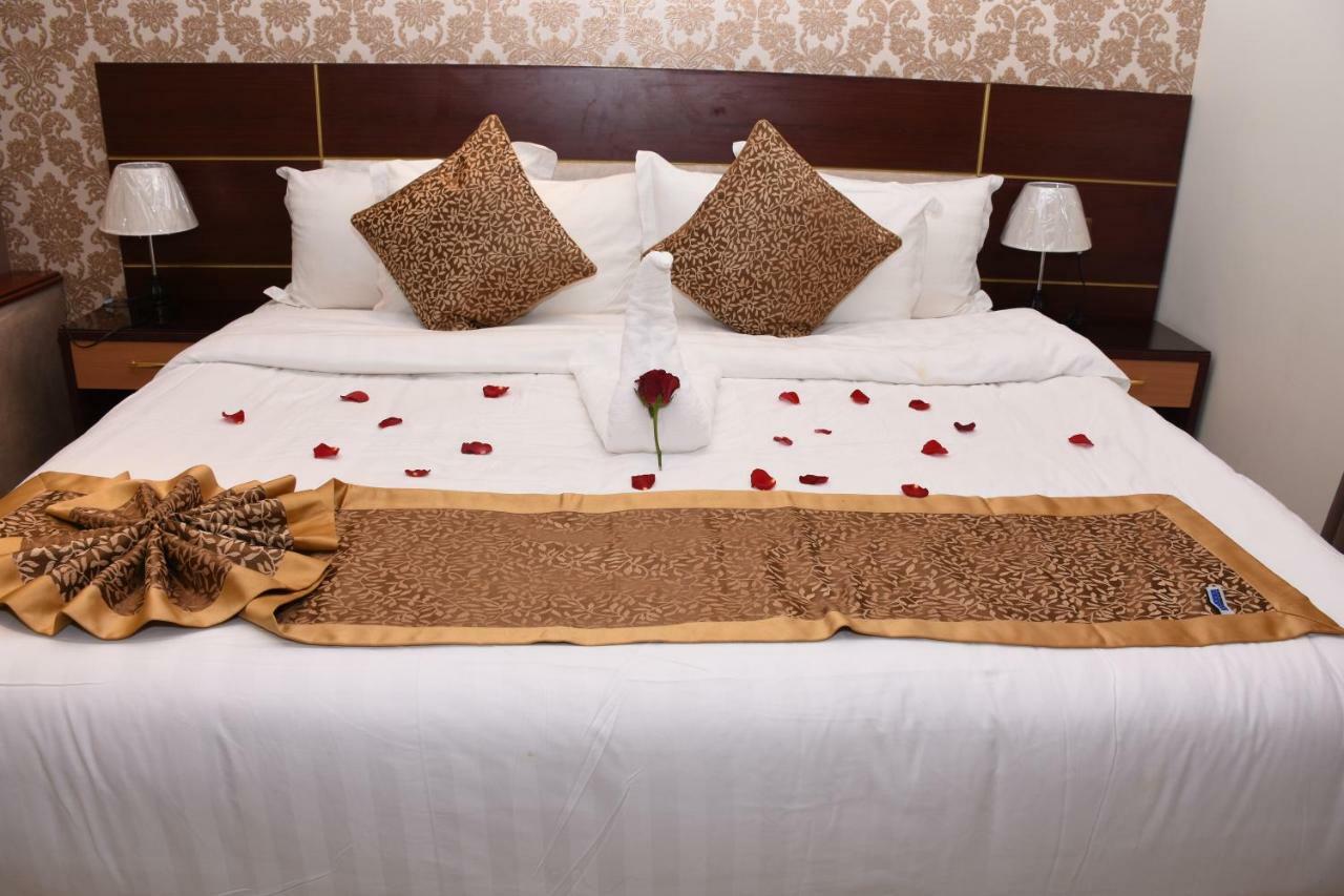 Pearl Palace Hotel Suits 麦地那 外观 照片